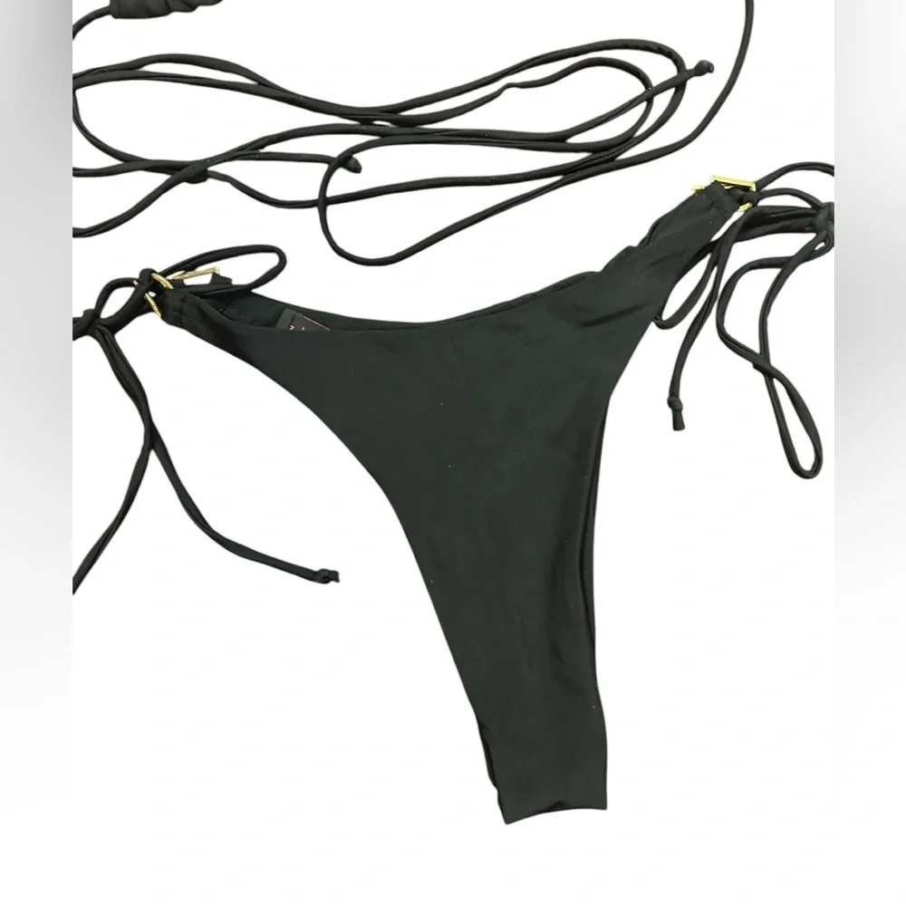 Black Triangle Bikini Set, size small or 7 Juniors - Picture 3 of 3